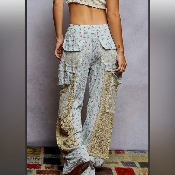 POL Floral Lace Set - Picture 2 of 9